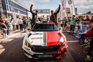 Jarosław i Marcin Szejowie na podium Rajdu Nadwiślańskiego